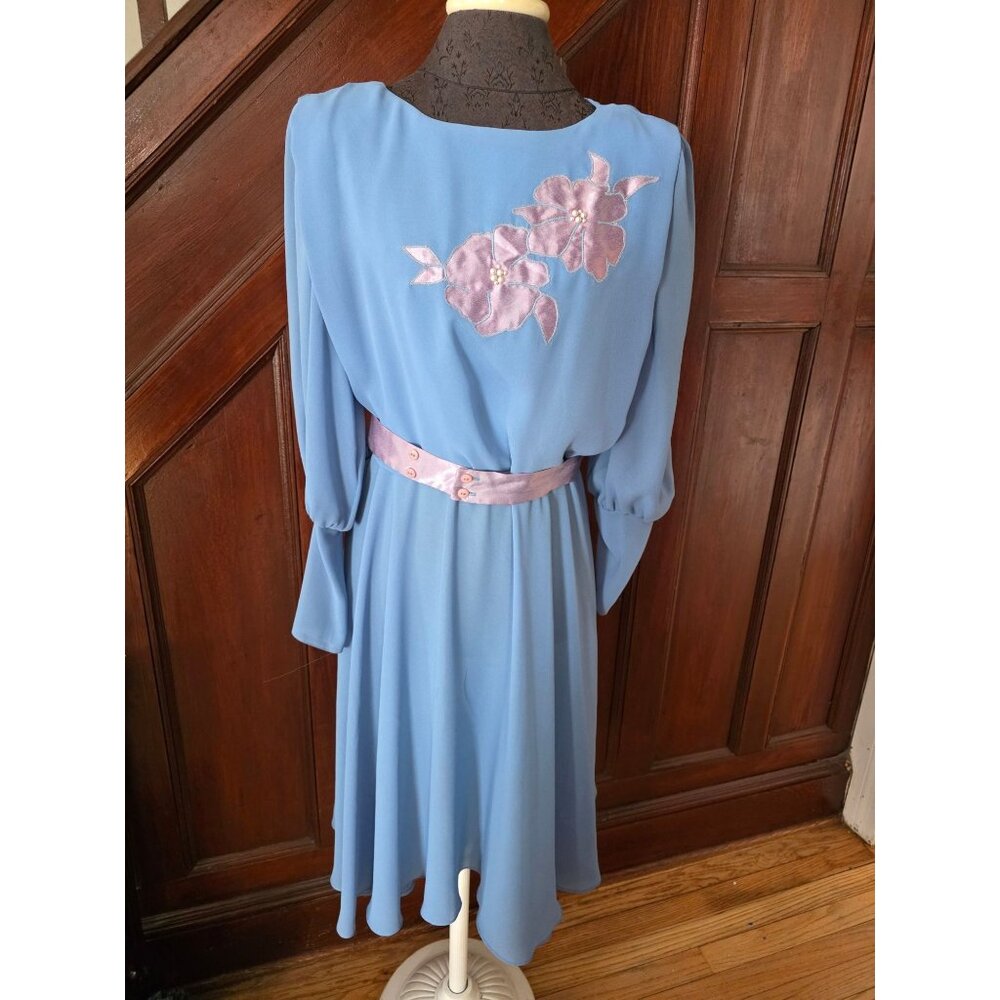 Ursula Switzerland Elegant Blue Floral Applique Midi Dress Belt & Pearls 8p